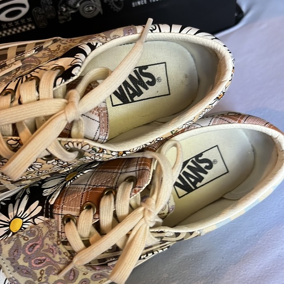 Vans- Patchwork Print - Picture 2 of 4
